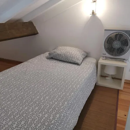 Apartment Your Place I